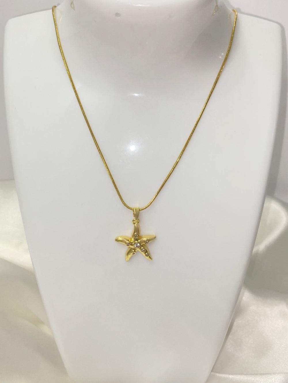 Gold Starfish Necklace